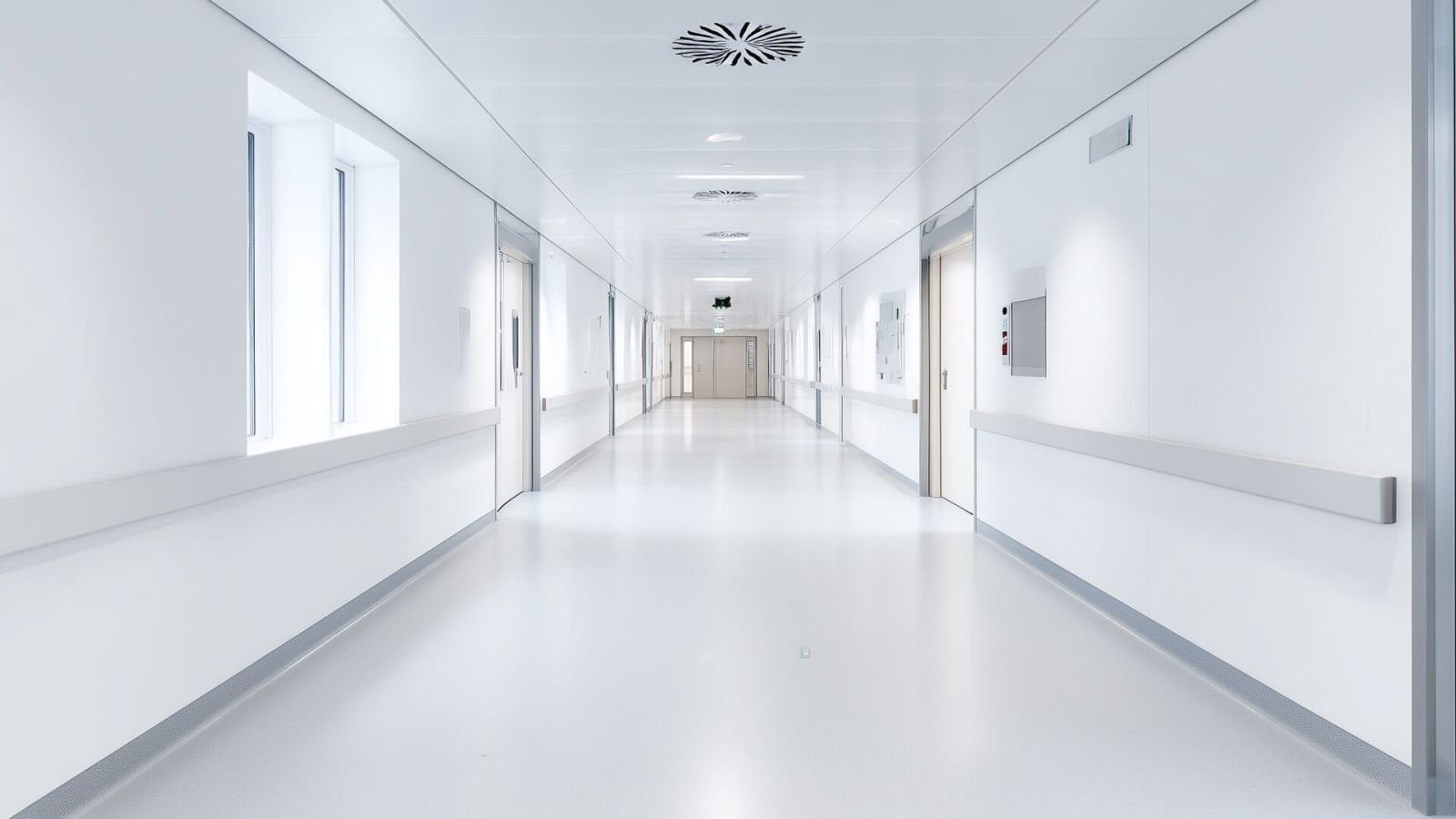 260217_CERTANIA_Biotec_AI_hospital_corridor_clean 260217_CERTANIA_Biotec_AI_hospital_corridor_clean